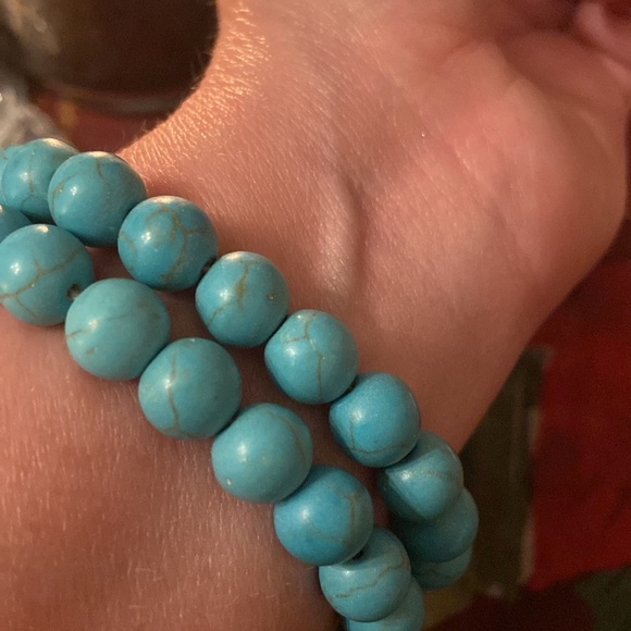HD Turquoise Beaded Bracelet - Picture 3 of 4